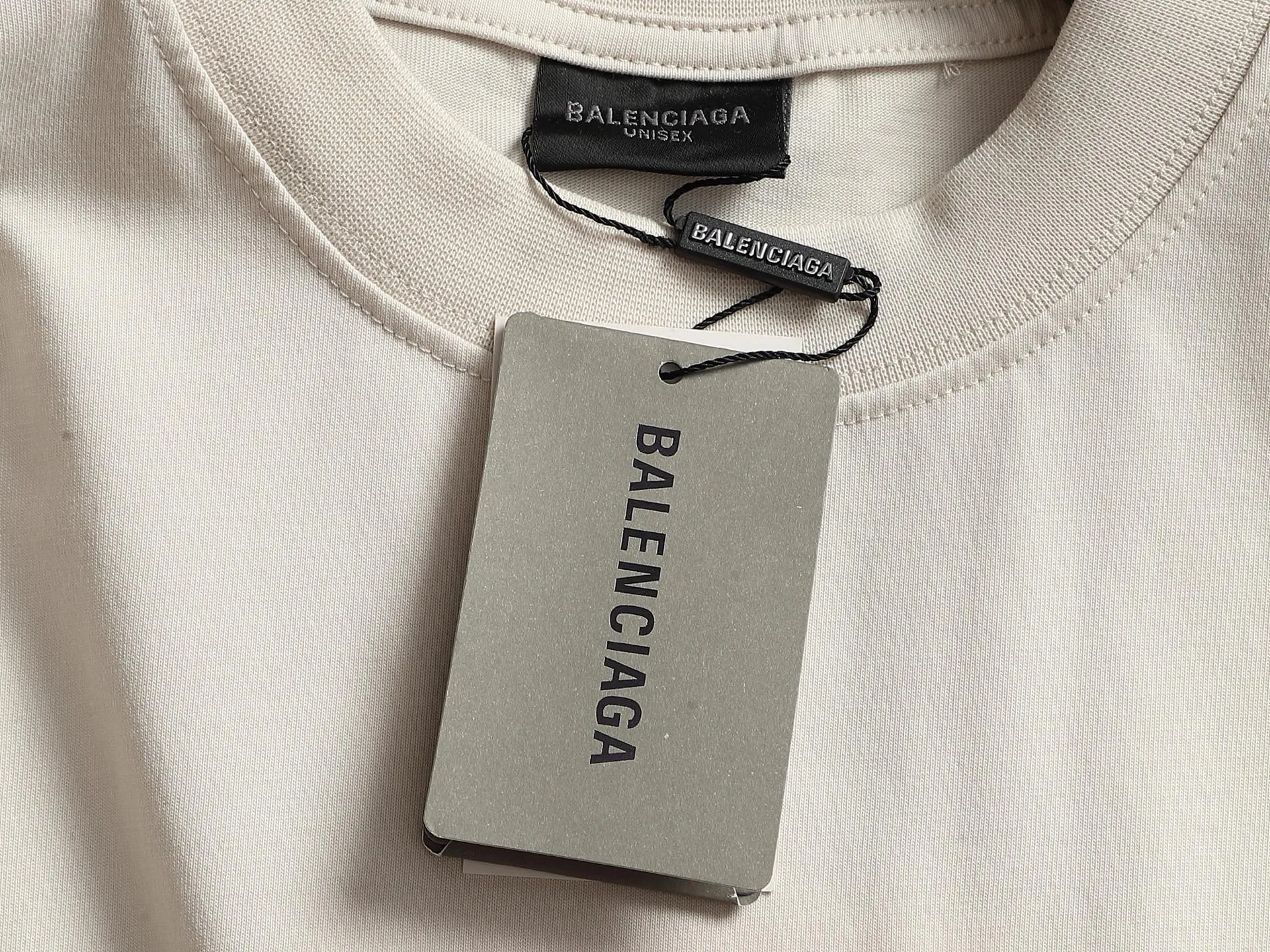 BALENCIAGA 2026 Logo ， Retro Same Style T 320 Versatile : Black Size：XS S M L